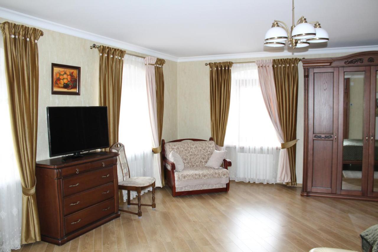 Spadok Hotel Kamianets-Podilskyi Luaran gambar