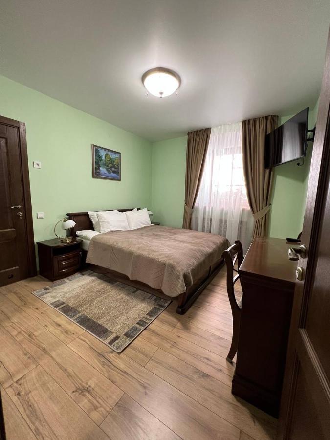 Spadok Hotel Kamianets-Podilskyi Luaran gambar