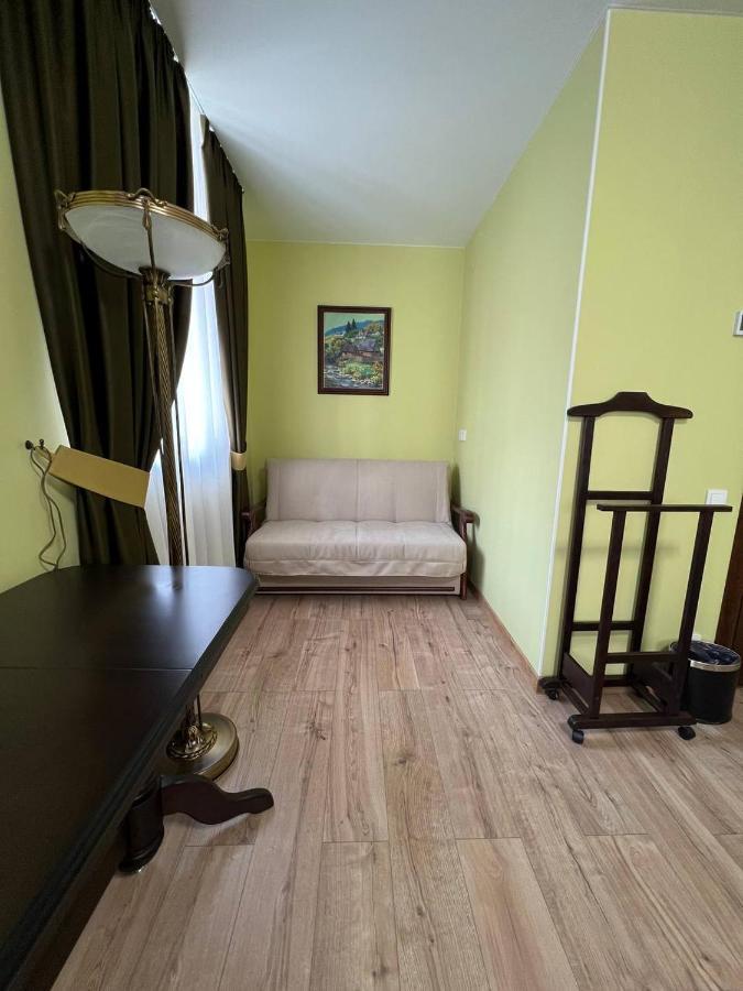 Spadok Hotel Kamianets-Podilskyi Luaran gambar