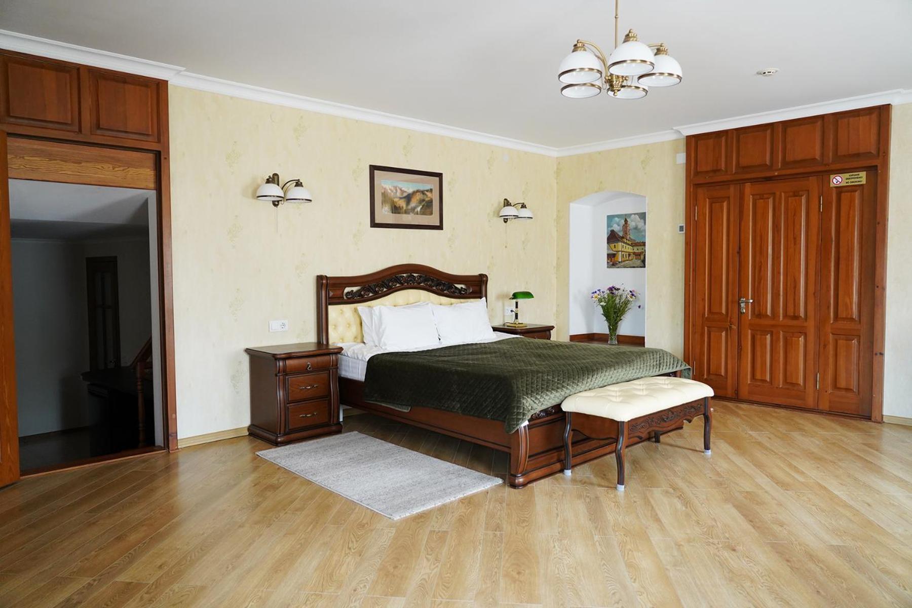 Spadok Hotel Kamianets-Podilskyi Luaran gambar