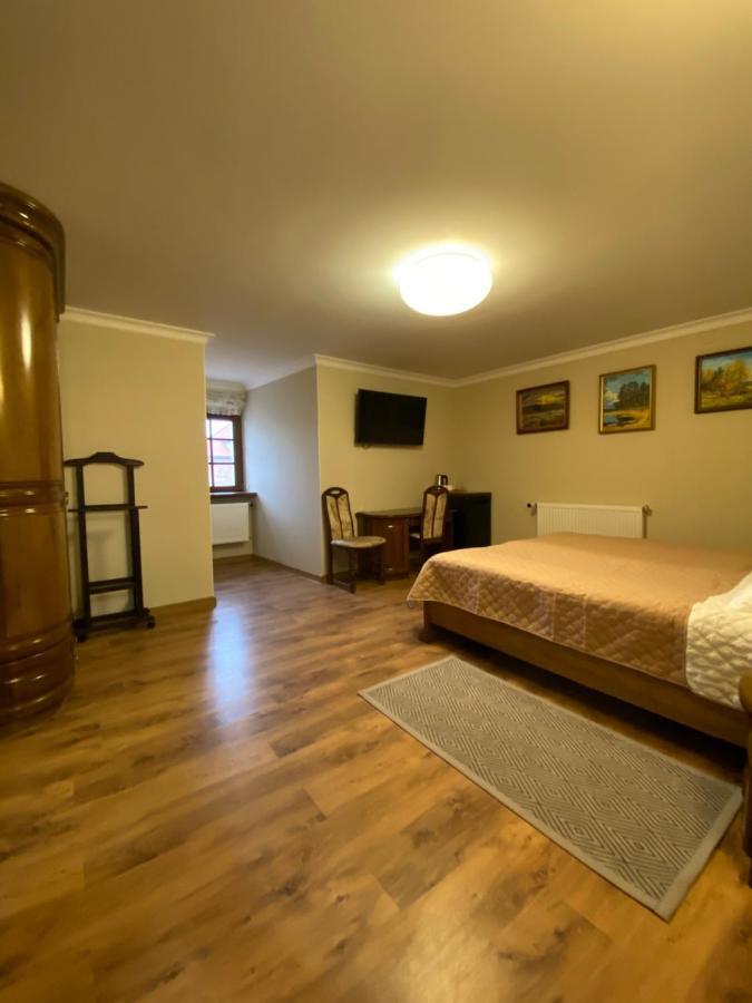 Spadok Hotel Kamianets-Podilskyi Luaran gambar