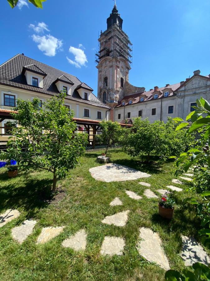 Spadok Hotel Kamianets-Podilskyi Luaran gambar